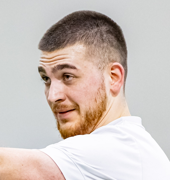 Кустов  Максим  Вадимович